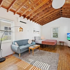 Cozy Rustic Studio Getaway