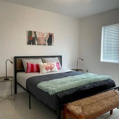 Lovely 2/1 apt on great location with parking
