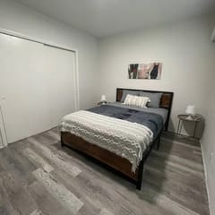 Modern 1bed/1bath apt w/ patio & parking