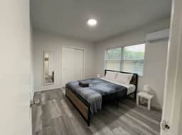 1bed/1bath apt w/ parking & patio great location ! - Image 5