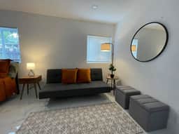 A Cozy & Spacious Studio w/parking great location - Image 3