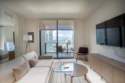 Brand new luxury condo in Downtown - Image 3
