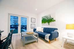 Chic apartment beside canal and near the beach 3 - Image 2