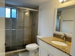Lovely 2/1 apt on great location with parking - Image 5
