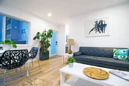 Modern Apart beside canal, near beach w/parking - Image 4