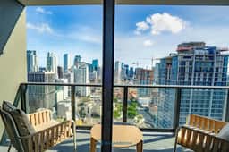 New Luxury Condo in Downtown - Image 3
