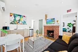 Newly Renovated one-bdr with Patio - Image 5