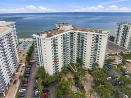 Modern 2-bedroom apartment at the Tides Beach - Image 3