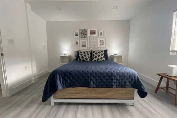 2800 SW 21st · Cozy & Spacious House w/parking - Image 1