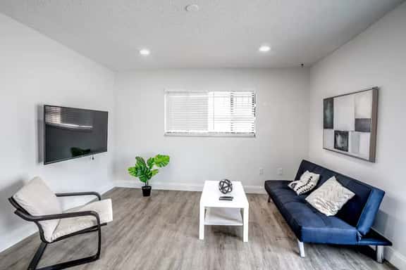 Modern & Spacious 2BR Near Brickell - Imagen 1