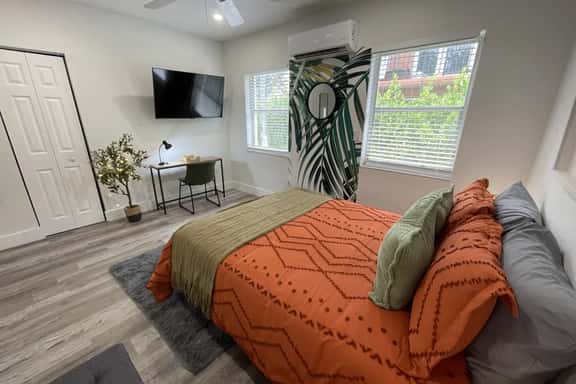 New remodeled ground level studio - Casa Habana - Image 1