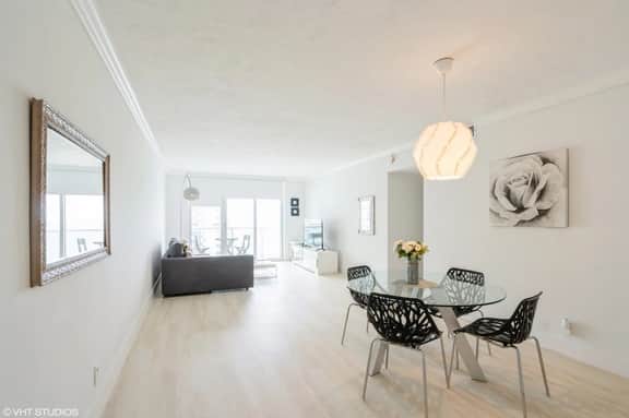 Beautiful apart over the beach with sea view TIDES - Image 5