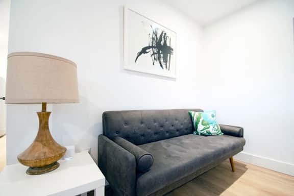 Modern Apart beside canal, near beach w/parking - Image 5