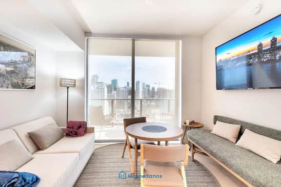 New Luxury Condo in Downtown - Image 2