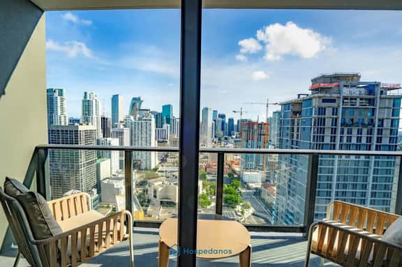 New Luxury Condo in Downtown - Image 3
