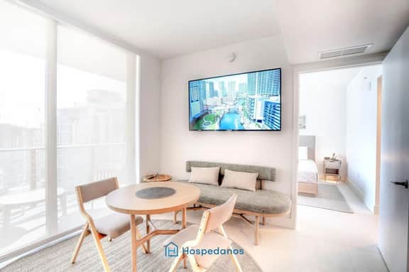 New Luxury Condo in Downtown - Image 5