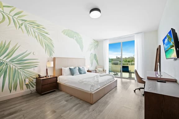 Beach studio 2 min walk to beach with pool | Costa Hollywood - Image 1