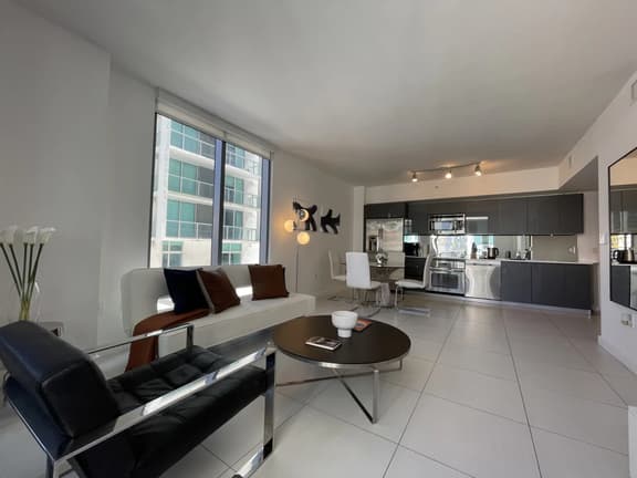Brickell · Beautiful apart 2 bed 2 bath , center of Brickell - Image 1