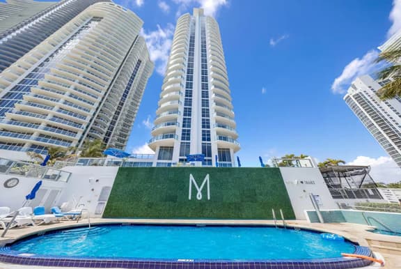Marenas Beach Resort Private Apartment - Image 1