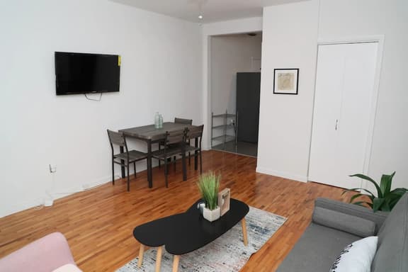 Spacious 2/1 Coral Gables apt w/ free parking - Image 1