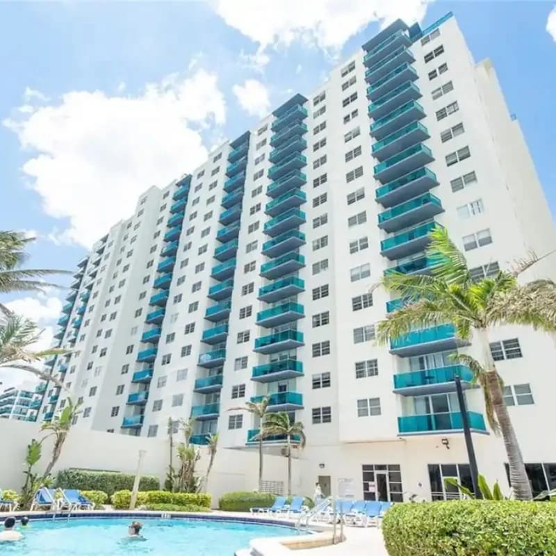 Beautiful apartment by the beach | Sian Residences